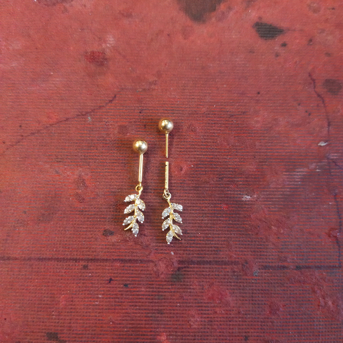 18K Gold Bugadi Earring - Marquise Leaf Drop