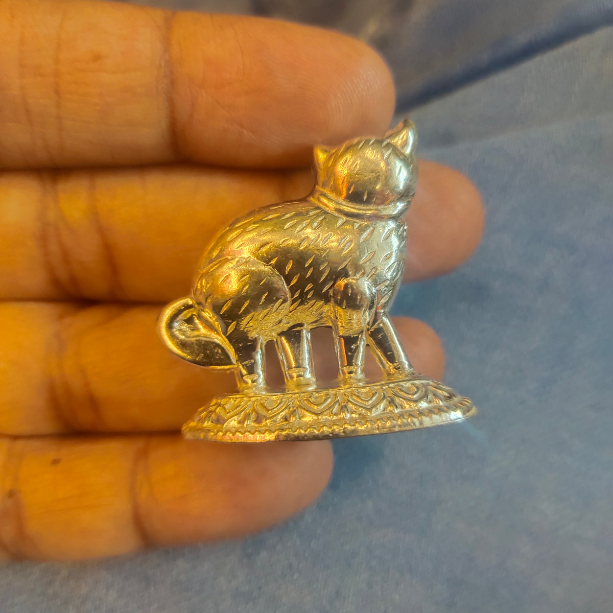 Silver Cat Idol on Decorative Oval Base