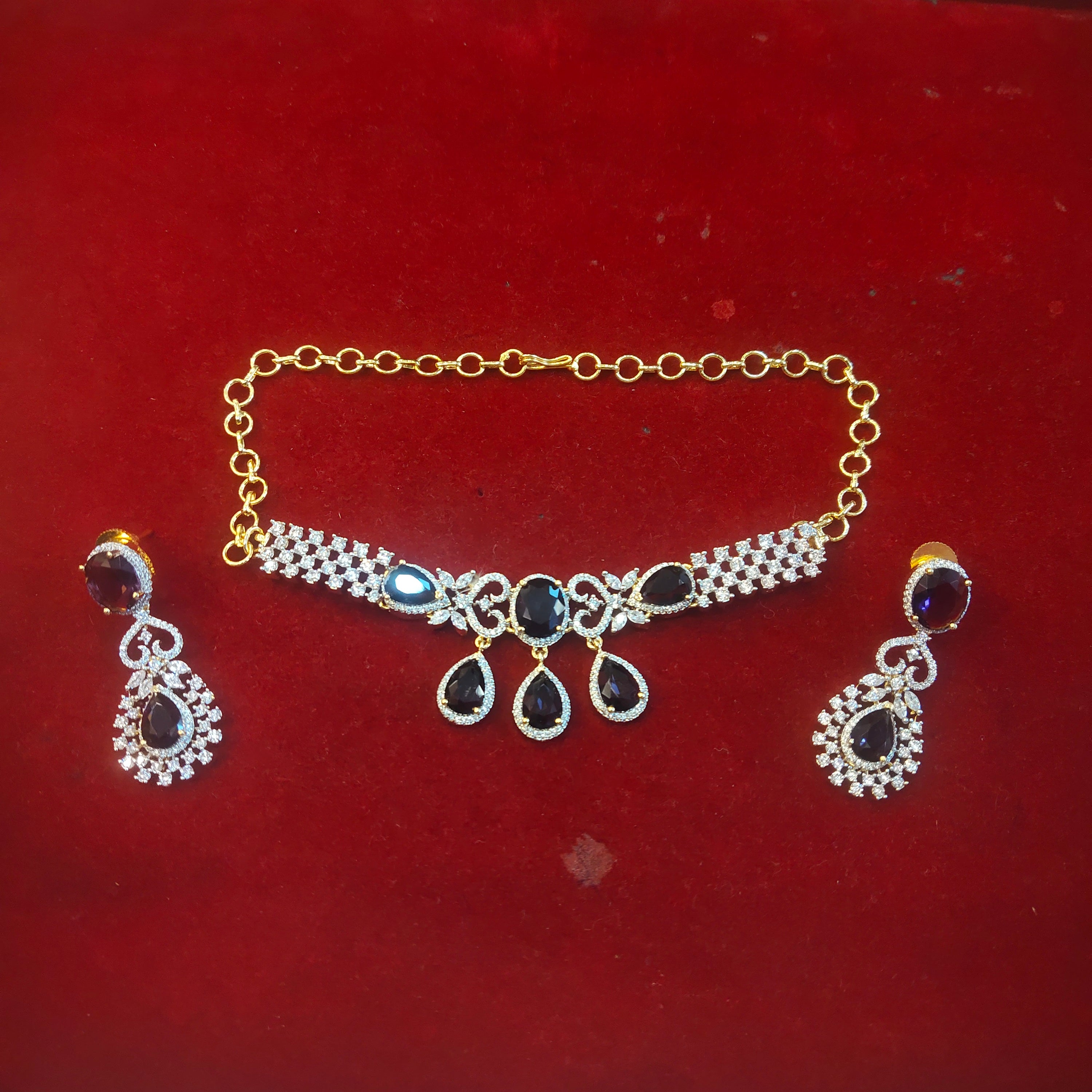 Emerald Green Diamond Choker Necklace