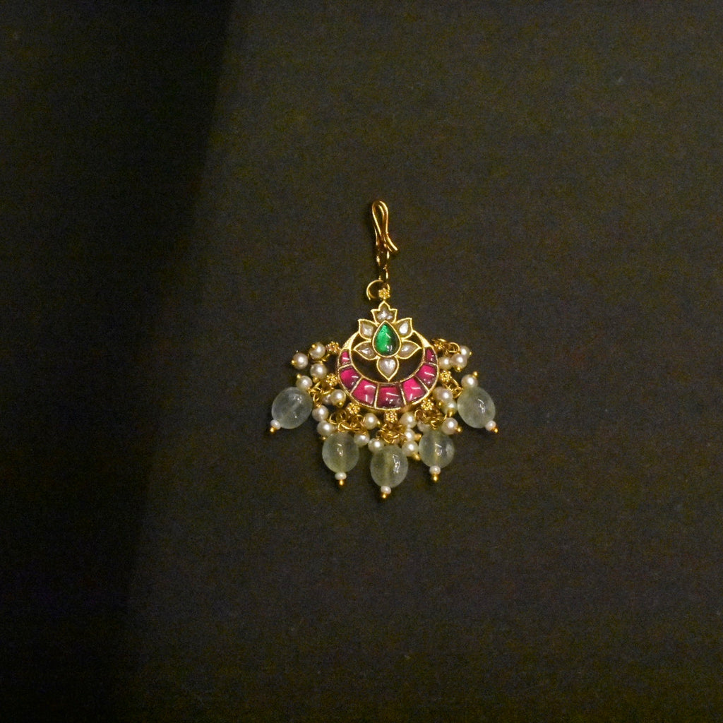 Elegant Gold Plated Jadau Kundan Maang Tikka with Emerald Touch