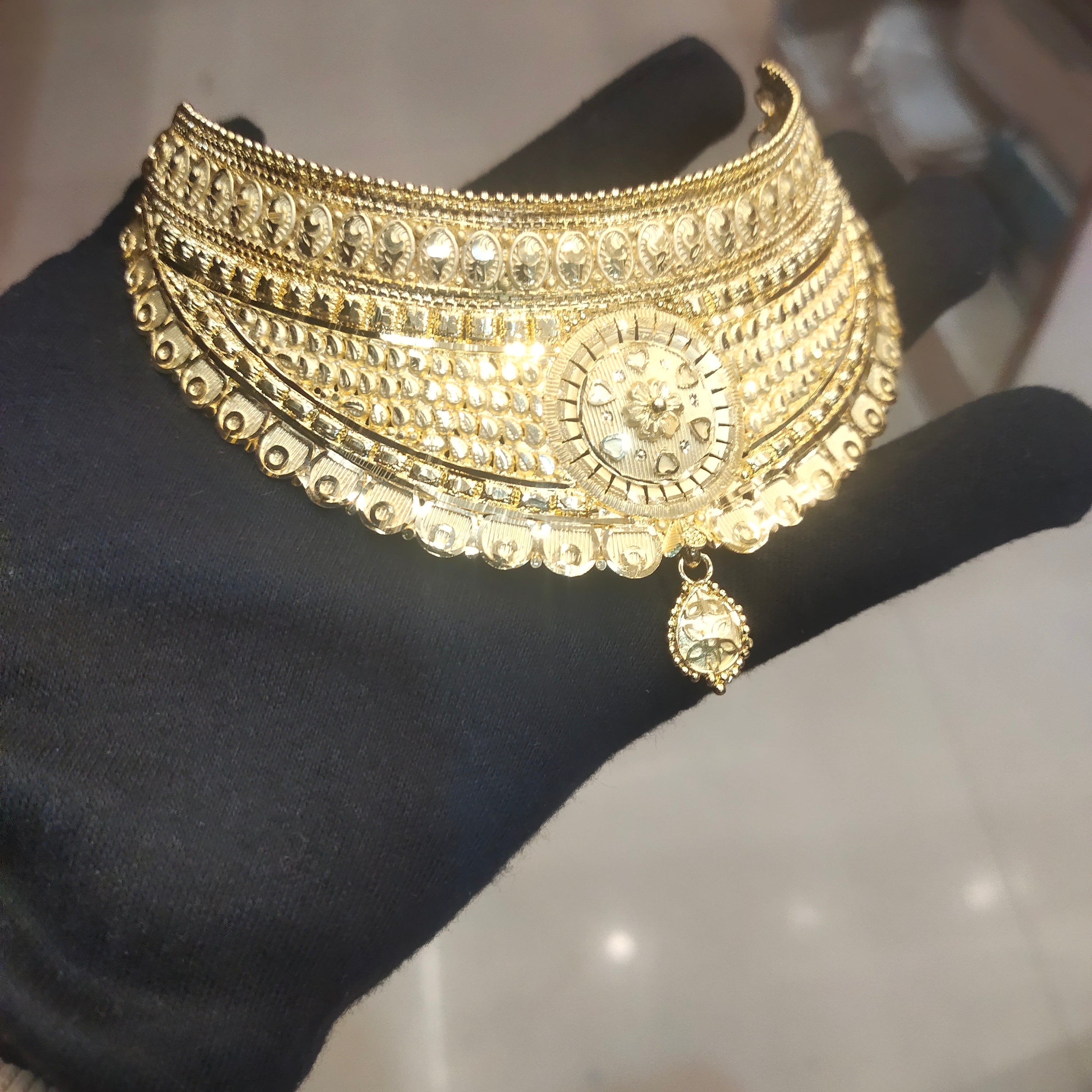 24K Gold Plated Forming Choker - Premium Wedding Jewelry