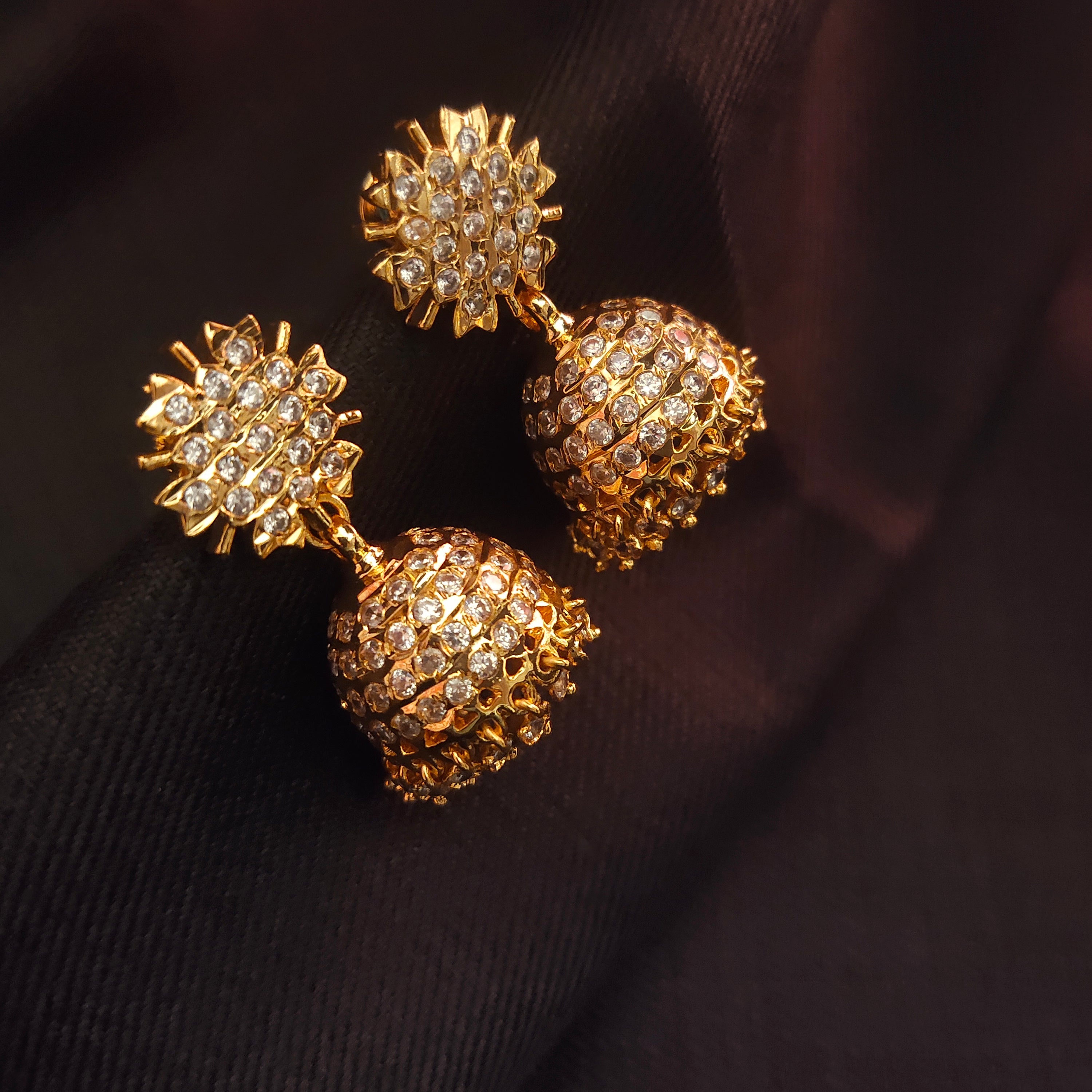 "Adorn Yourself with Elegance: The Exquisite Panchloha Gatti Chatha Kamal Buttalu/Jhumka Earrings Set from Asp Fashion Jewellery 28825551"