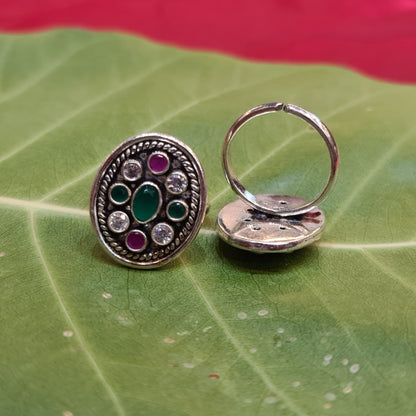 Sparkling Elegance: Mesmerizing 92.5 Silver Ruby Emerald Bichiya to Adorn your Feet