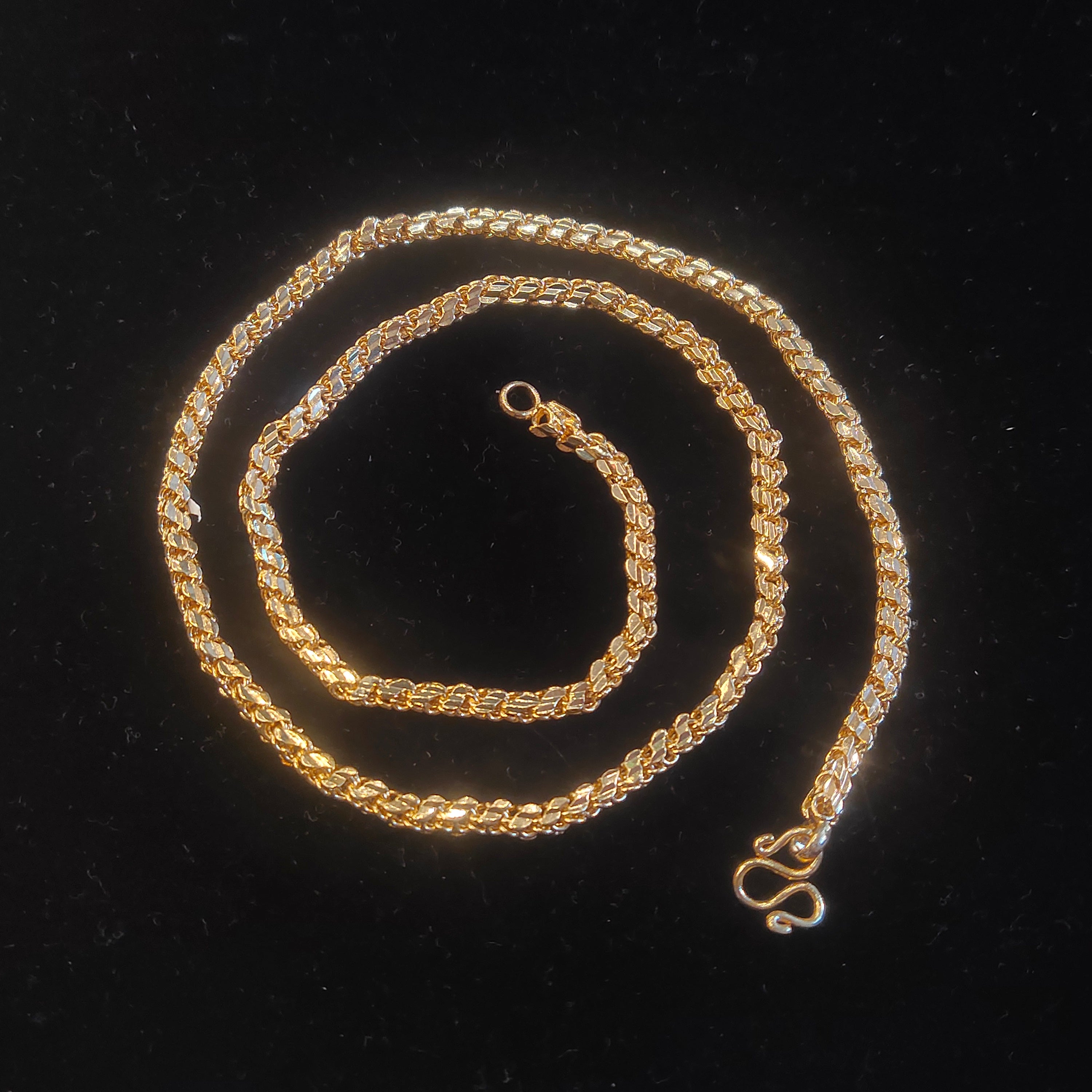 Gold Spiral Chain Necklace | 18 Inch