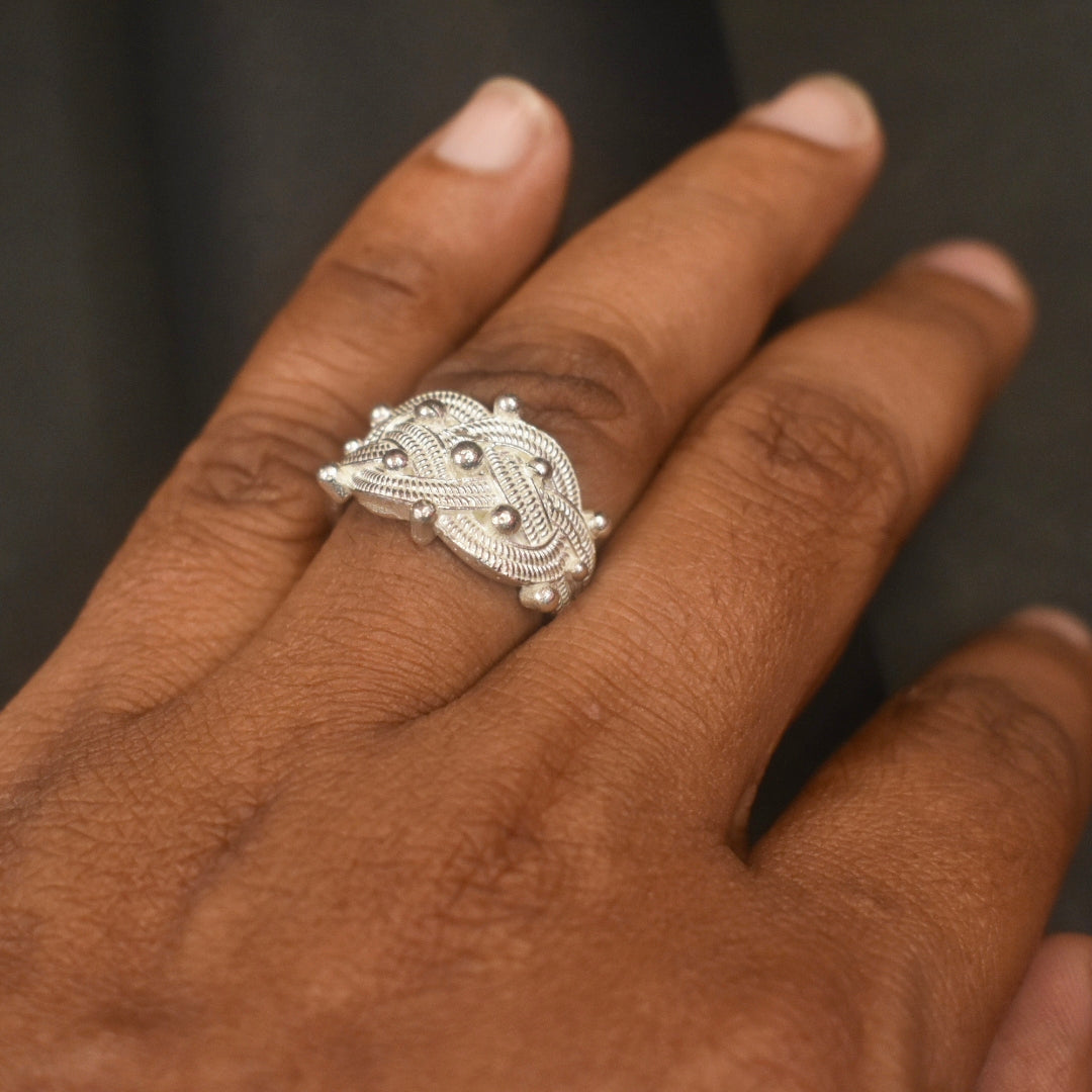 Silver Pure Pavitra Ring - Sacred Hindu Mothiram for Spiritual Purity