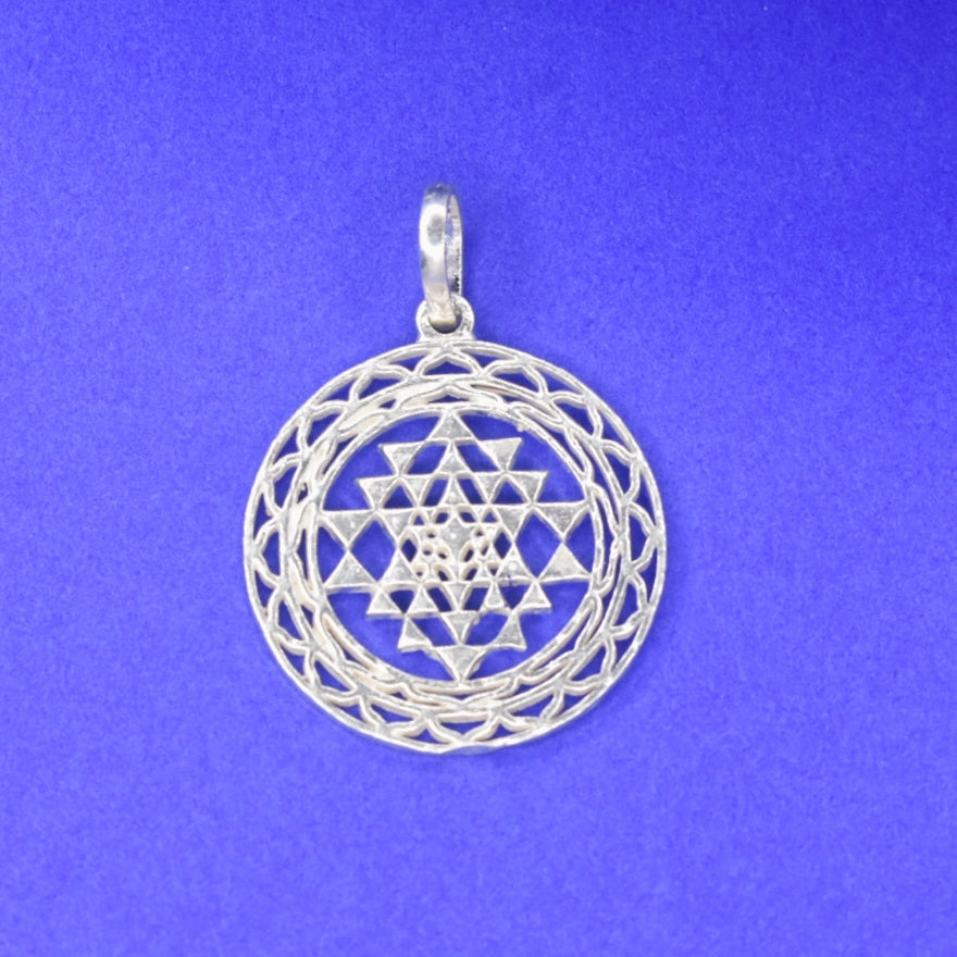 "Embrace Prosperity: The Stunning Asp Silver Sri Yantra Pendant"