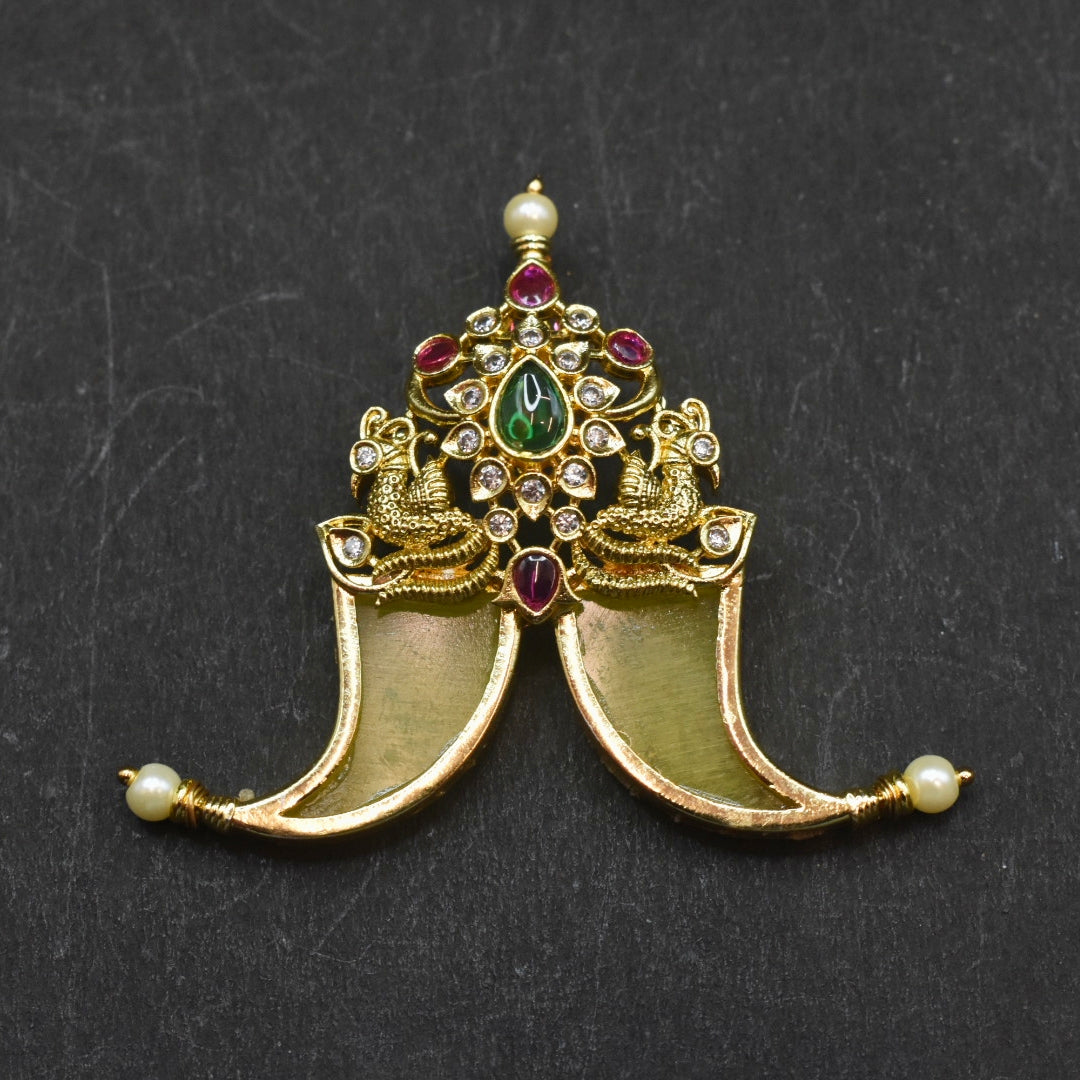 Zircon Puligoru Locket for Men - 24K Gold Plated Tiger Nail