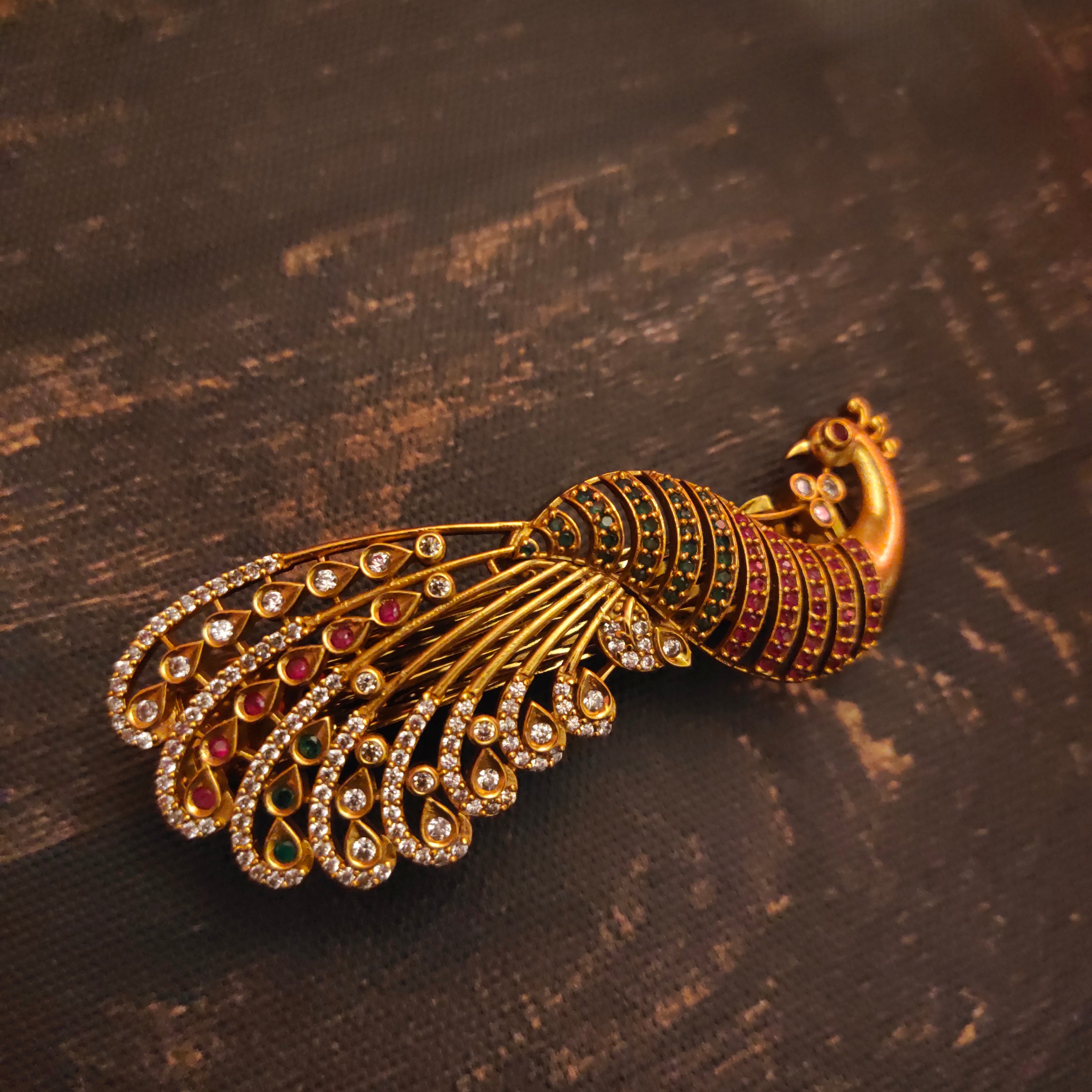 Antique Peacock Hair Clip - Exquisite Temple Jewellery Hair Accessory