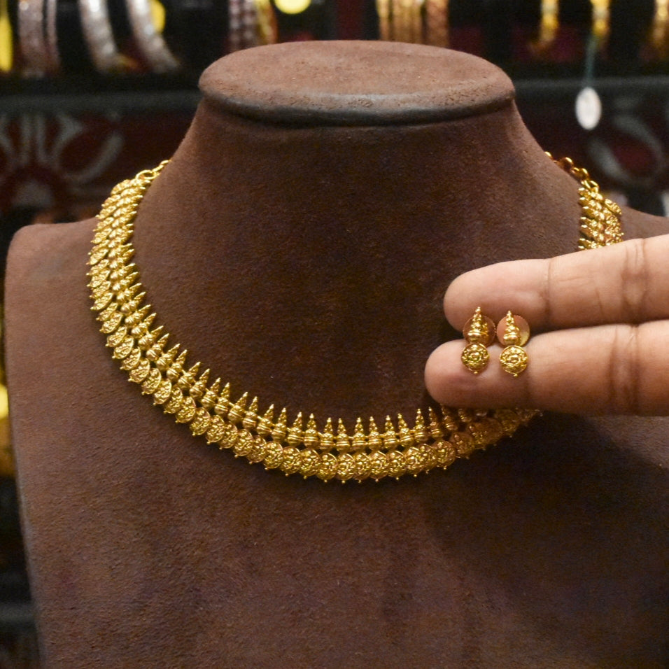 Matte Finish Kasu Necklace - Elegant Gold Plated Kasulaperu Design