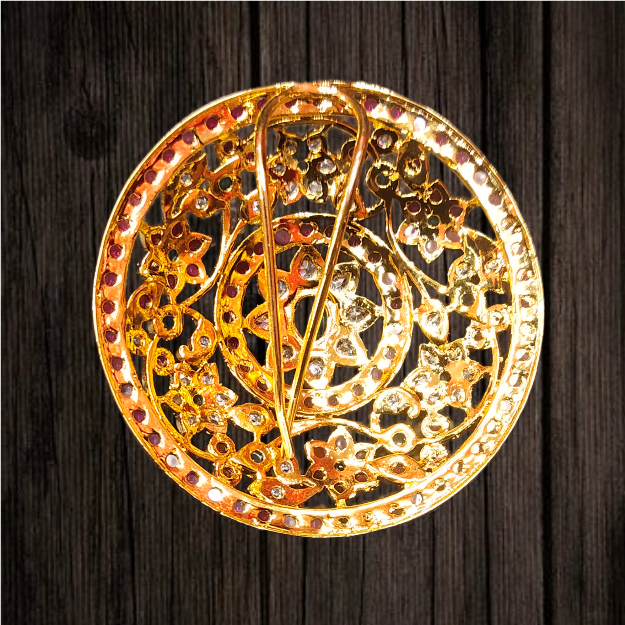 Round Kempu Juda Pin - Traditional Red Stone Hair Accessory