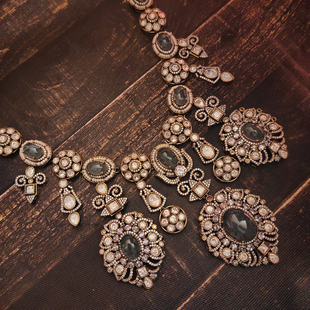 Pastel Green Kundan Necklace Set - Victorian Gold Bridal Jewelry with Maang Teeka