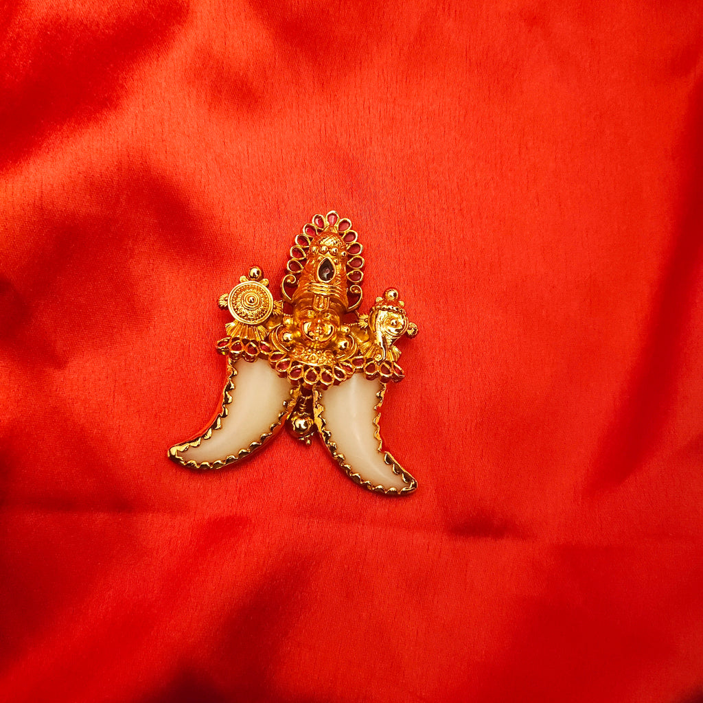 Antique Puligoru Tiger Nail Locket - Timeless Majesty CZ Jewelry