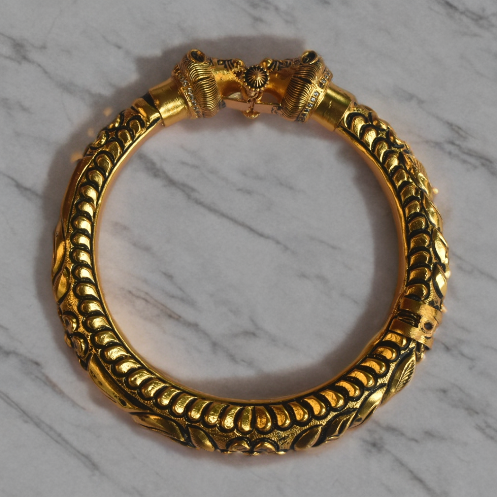 Asp Silver Antique Wild Lion Kada for Men