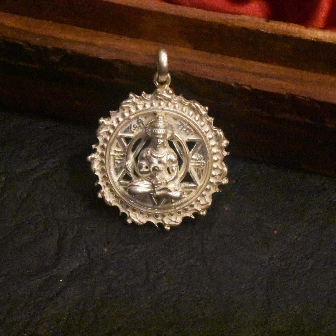 silver locket hanuman ji