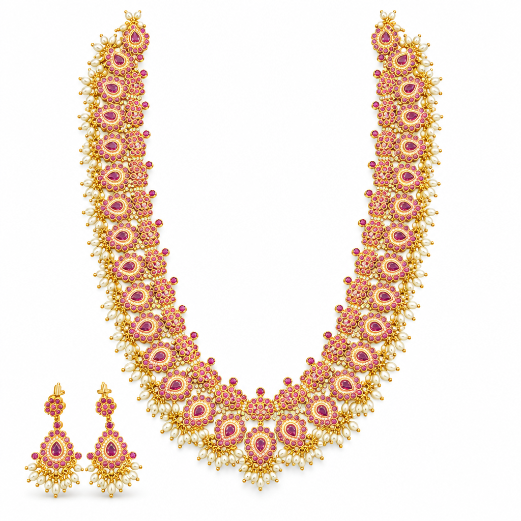 White-background necklace set