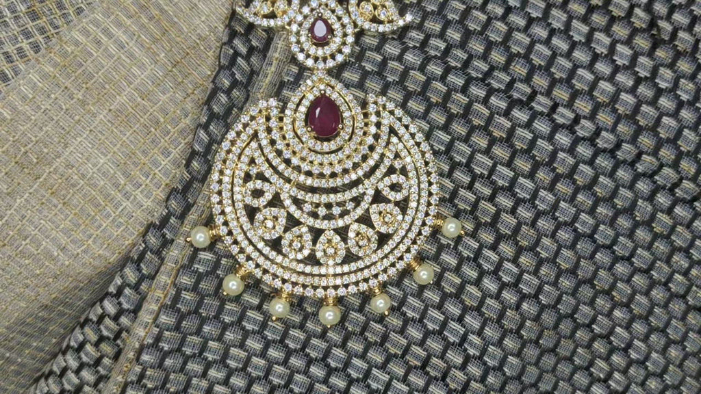 CZ Long Haar - Premium Cubic Zirconia Traditional Necklace Set