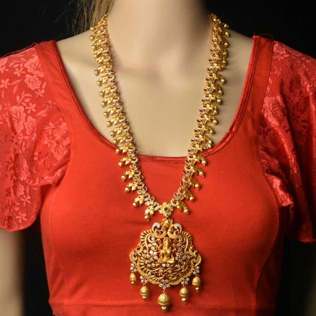 Beautiful Matte Finished Necklace Set