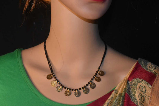 Asp Kasu Lakshmi Coin Pendant with Black Beads Nallapusalu Chain