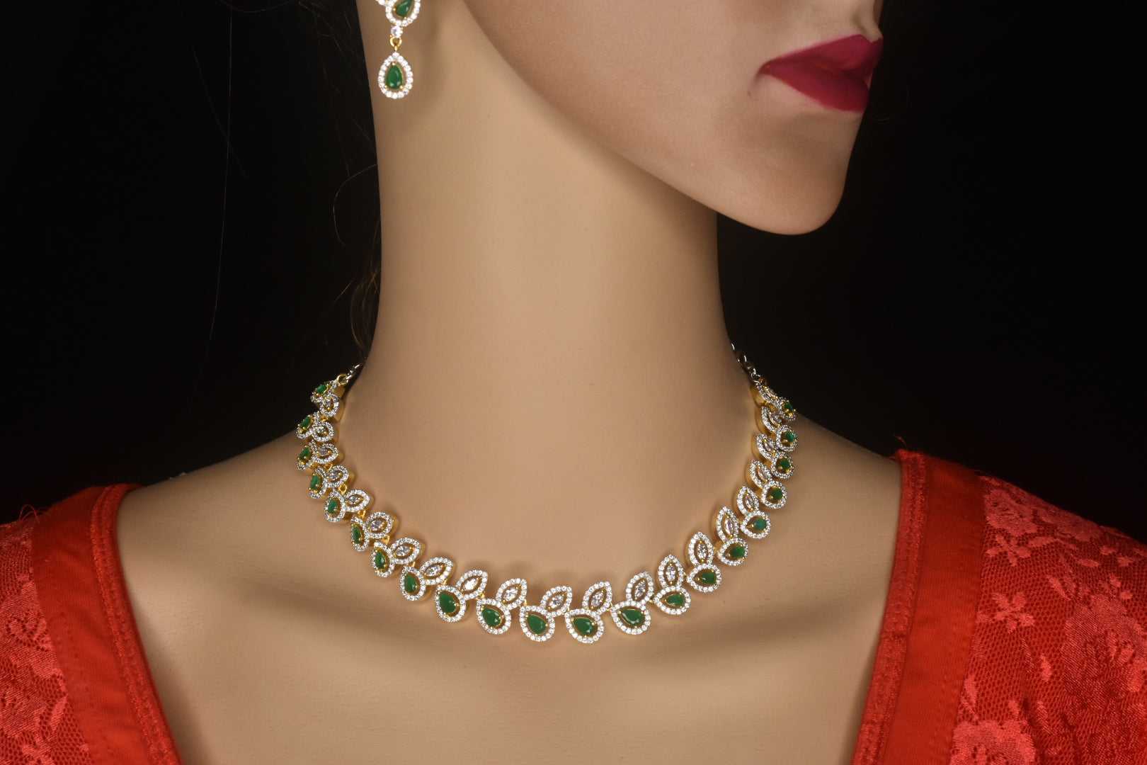 Beautifully made Diamond Replica Leaf single liner Necklace set