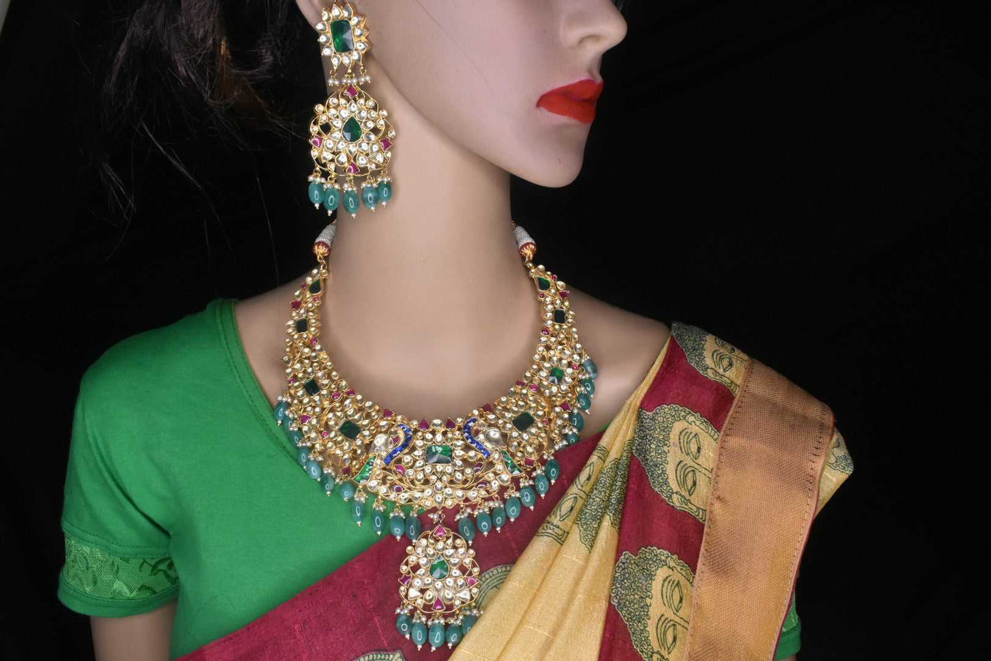 Grand Kundan & Emralds Necklace With Earrings