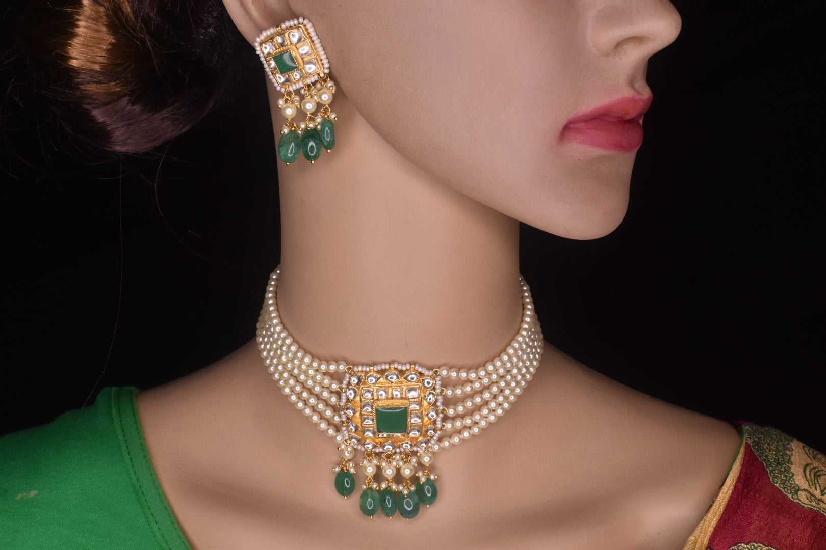 Beautiful Real kundan and pearls choker