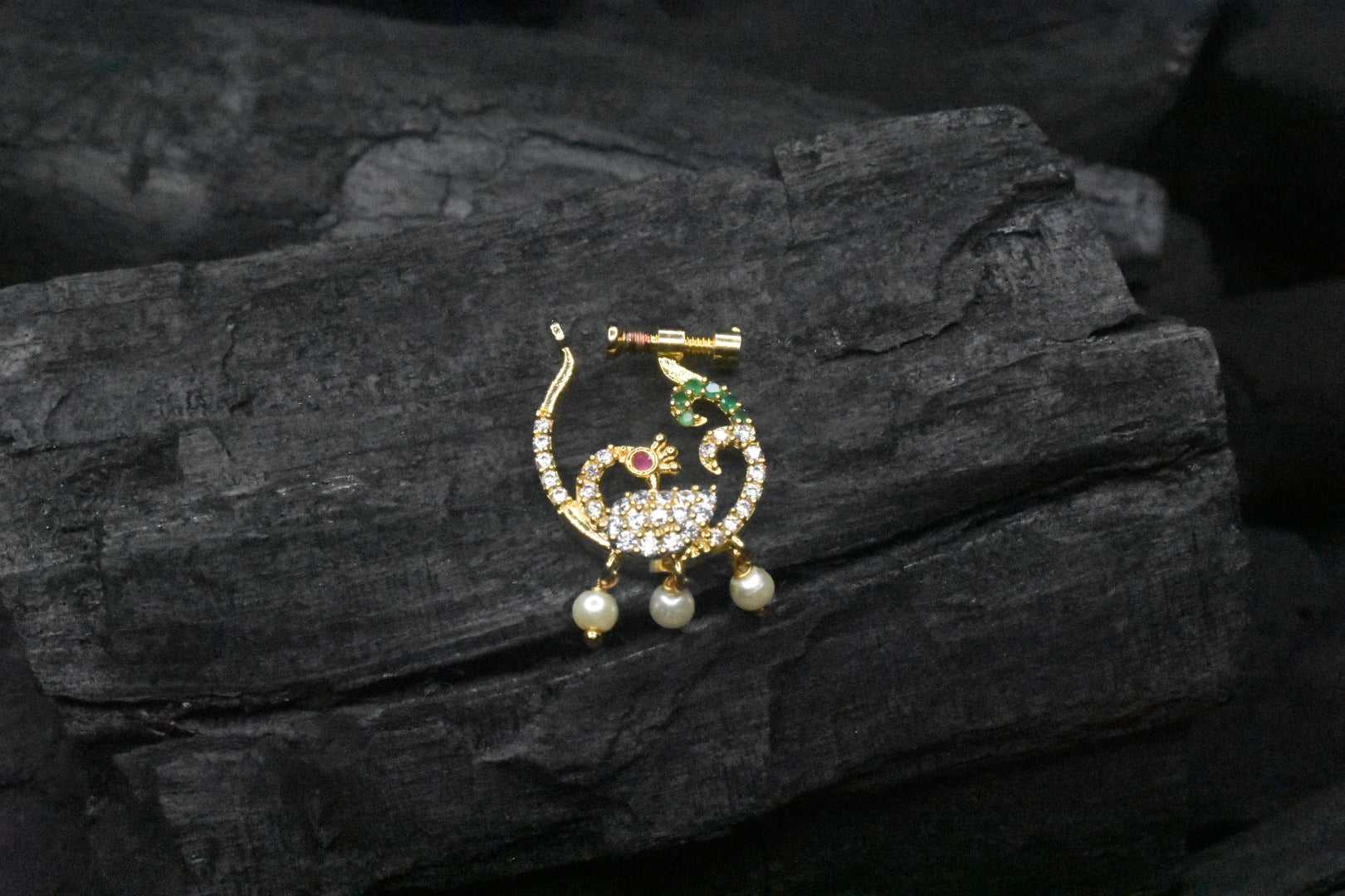 South Indian Peacock Shaped Nath – 𝗔𝘀𝗽 𝗙𝗮𝘀𝗵𝗶𝗼𝗻 - Main Image