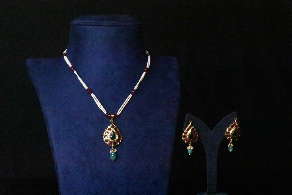 Mango Pendent with Beads Necklace