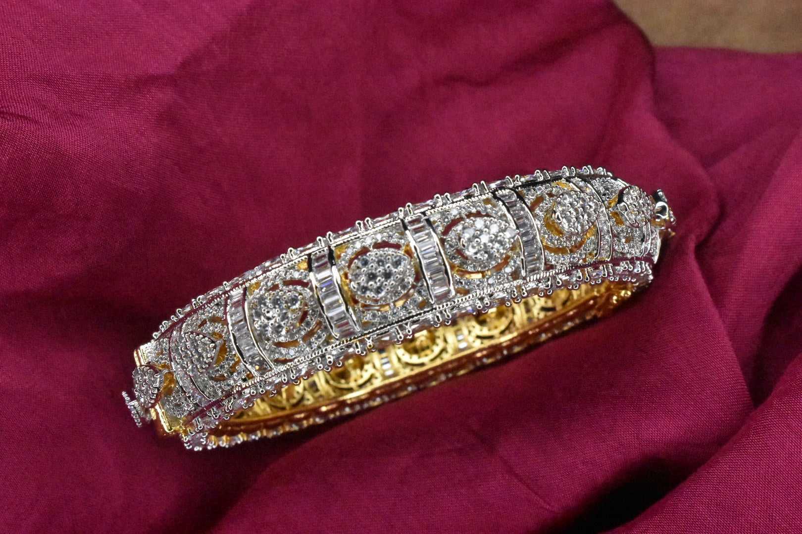 Diamond bracelet Kada | Diamond bracelet design, Bracelets gold diamond,  Beautiful gold necklaces