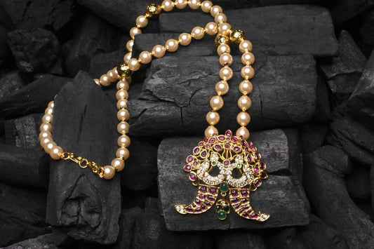 Ruby Puligoru pendent with Pearls