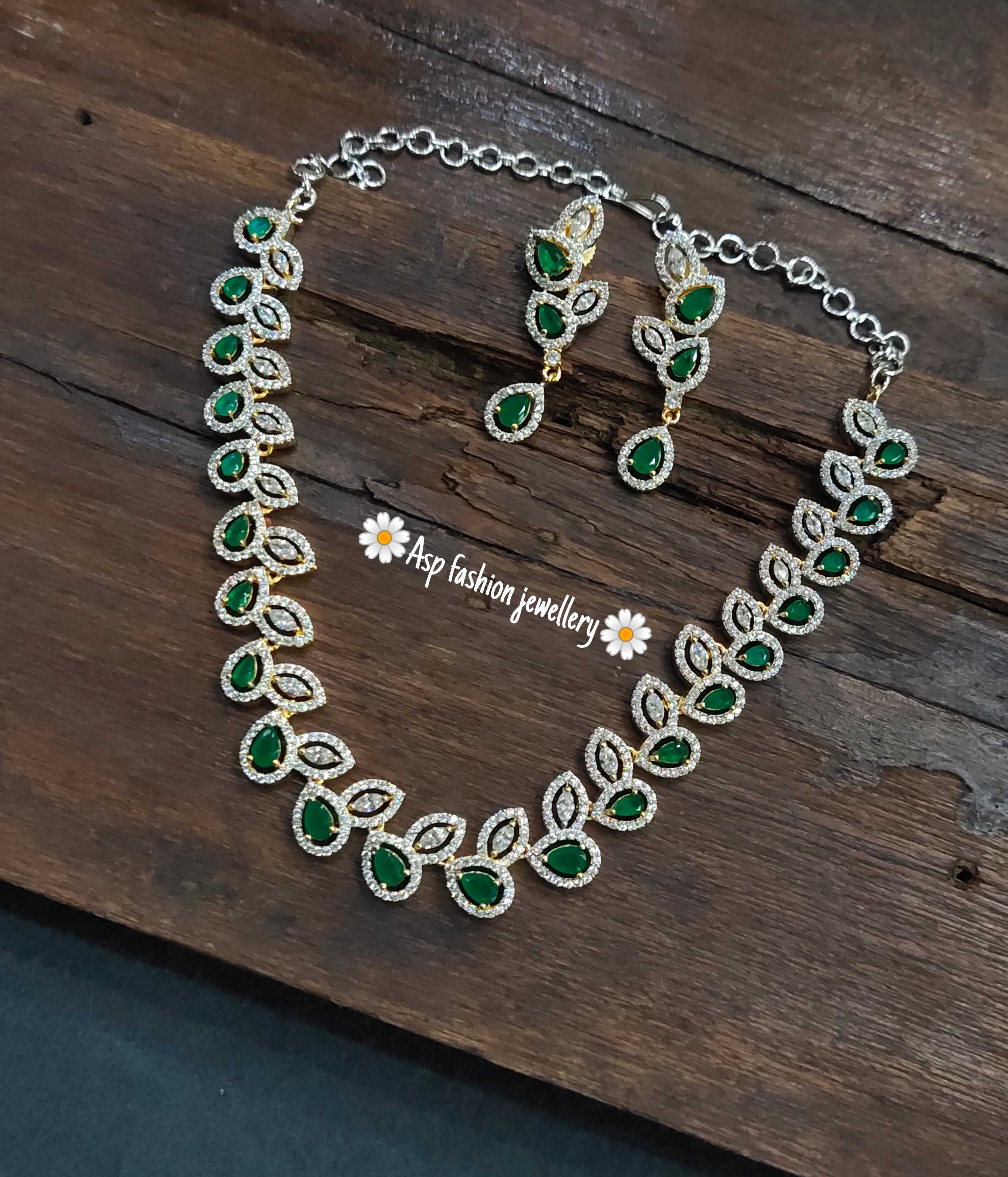 Beautifully made Diamond Replica Leaf single liner Necklace set