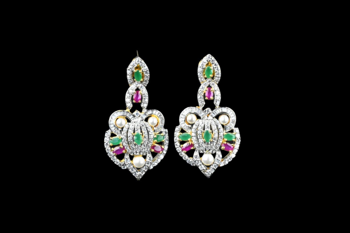 Chandelier earrings 