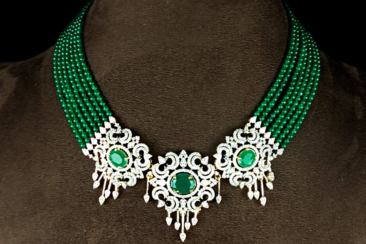 Stylish Emerald Beads Diamond Necklace
By Asp Fashion Jewellery