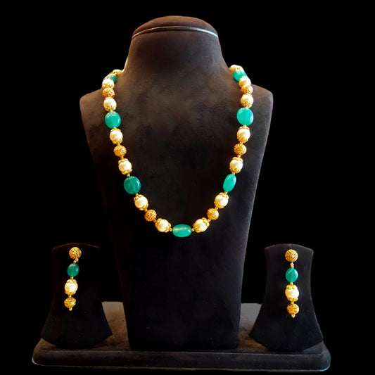 Pearls With emralds And Gold Balls Necklace By Asp Fashion Jewellery